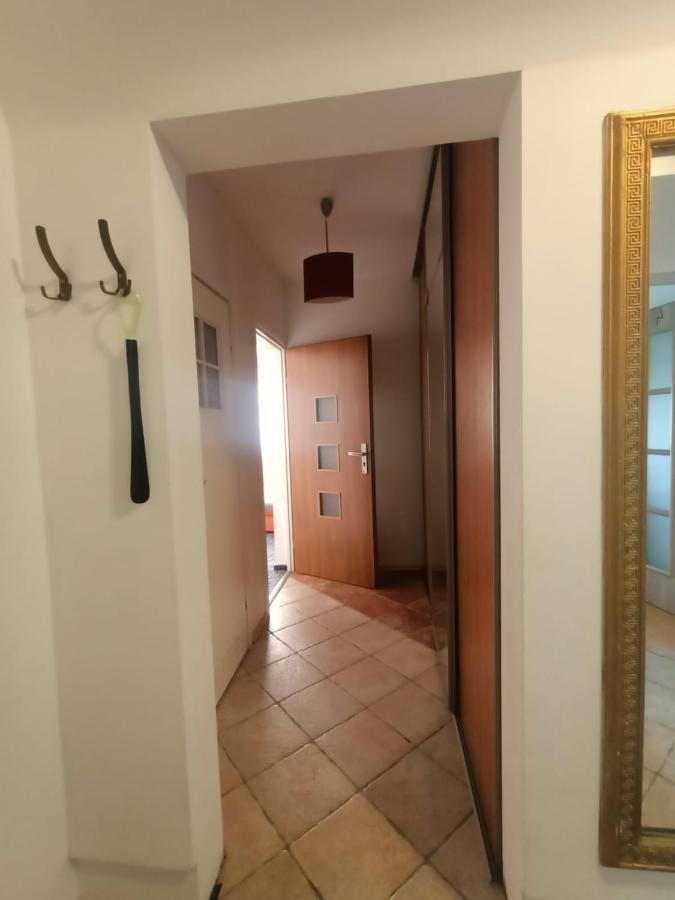 Podwisłocze 24 *